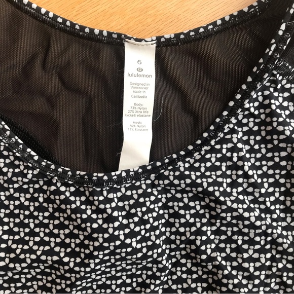 Lululemon Tank Size 6 - Picture 2 of 2
